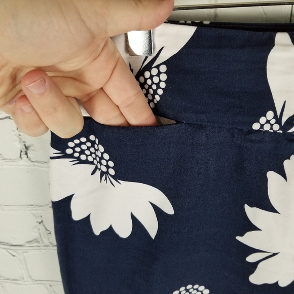 TOMMY HILFIGER | floral stretch capris pants - Picture 5 of 7